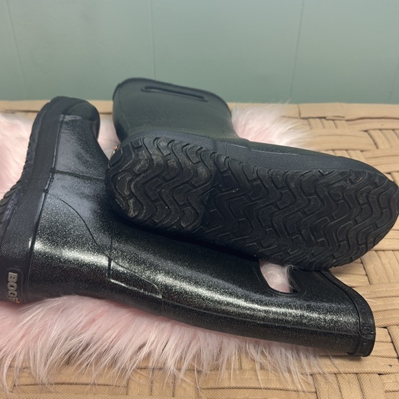 Bogs Shiny Black Kids Boots - Picture 5 of 5